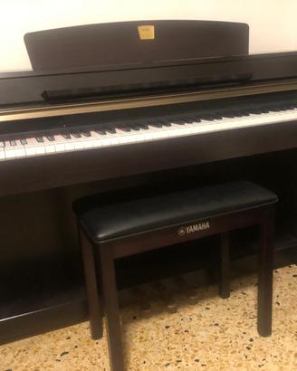Pianoforte digitale Yamaha Clavinova CLP-330