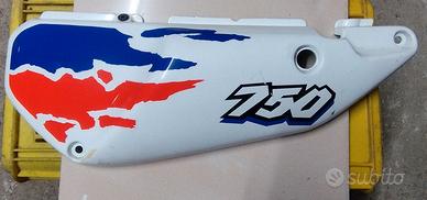 Carena posteriore,fiancatina Africa Twin 750 RD07