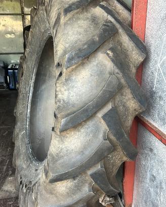 Gomme di trattore 14.9.28