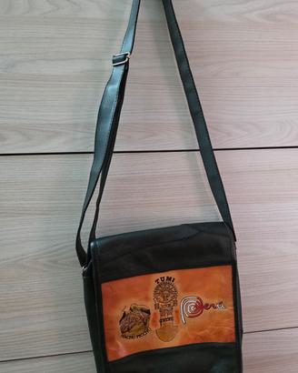 Borsa tracolla in pelle con decorazioni Perù.