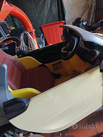 Macchinina giocattolo con telecomando