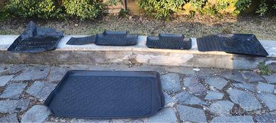 Set tappetini preformati per Renault Captur Hybrid