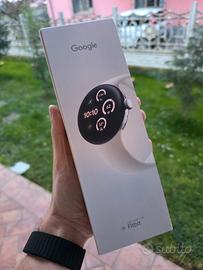 Google Pixel Watch 3 41mm con accessori