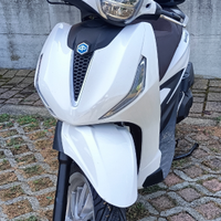 Beverly 400 hpe 2022