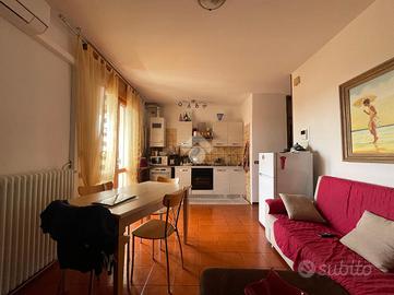 2 LOCALI A CARBONERA