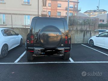 Defender land rover