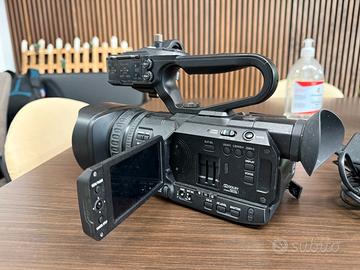 Videocamera JVC GY-HM250E