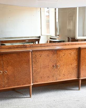 Buffet in legno con specchio