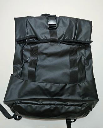 Zaino Urban carpisa di colore nero