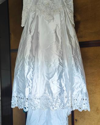 Abito da sposa su misura, seno generoso 