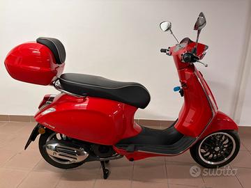 Vespa Sprint 125 ABS 2021 - 3273 km + accessori