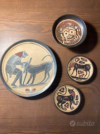 Set 4 piatti ceramica stile greco antico vintage