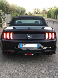 Ford Mustang Convertibile