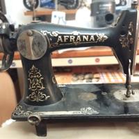 Macchina da cucire antica AFRANA per ricambi