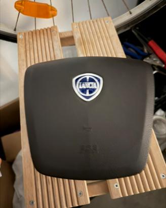 Airbag  lancia thema
