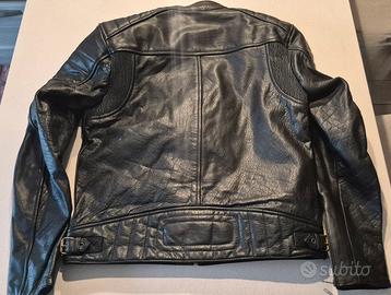 giacca in pelle per moto con protezioni