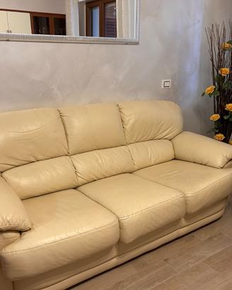 Divano letto 3 posti in vera pelle e poltrona
