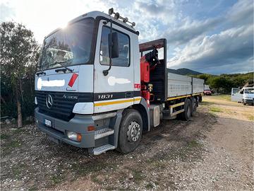 Mercedes Actros Gru