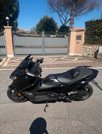 tmax 560