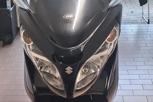 Suzuki burgman 