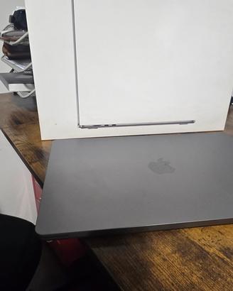 Mac Book Air 15" M3 2024 8GB/512GB 