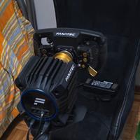 Postazione e simulatore Fanatec dd pro
