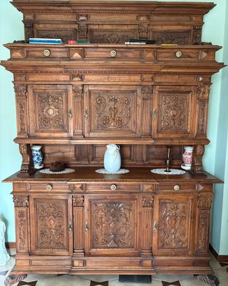 Credenza in noce massello fatto a mano