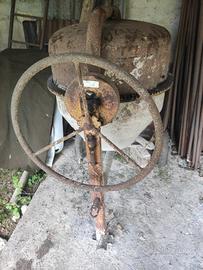 Betoniera funzionante – 110€