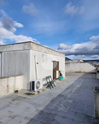 MONOLOCALE A VITERBO