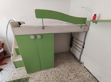 Cameretta letti armadio e scrivania