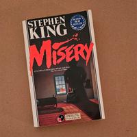 Misery  STEPHEN KING 