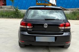 Golf 1.6 diesel anche per neopatentati