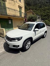 Volkswagen tiguan  2013 64000km