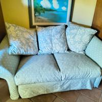 DIVANO A DUE POSTI TRASFORMABILE IN LETTO SINGOLO