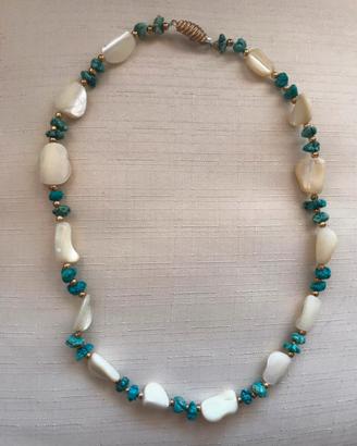 Collana girocollo madreperla e pietra turchese