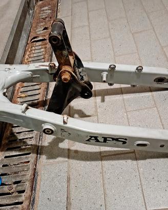 Forcellone post. Aprilia Tuareg 125 anno 1988