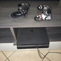 PlayStation 4 slim 1tb+2 joystick