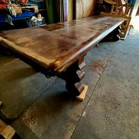 Tavolo in legno di Castagno
