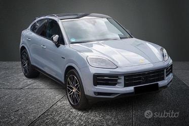 PORSCHE Cayenne Coupé 3.0 V6 E-Hybrid +ACC+21"