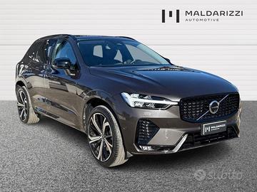 VOLVO XC60 2.0 b4 Ultimate Dark awd auto