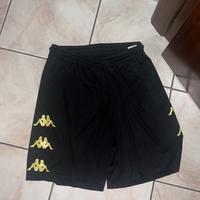 Pantaloncini Kappa neri con logo giallo taglia M