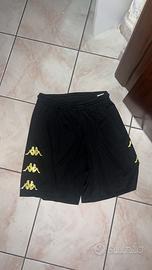 Pantaloncini Kappa neri con logo giallo taglia M