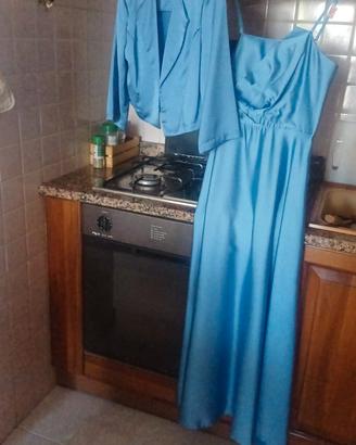 abito in raso azzurro 