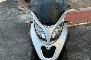 Piaggio MP3 300 Sport ABS