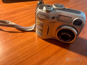 Nikon Colpix 3100