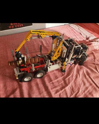 lego technic camion porta legna 