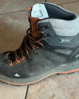 Scarpa uomo trekking Quechua