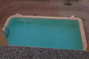 Trilocale con piscina e giardino