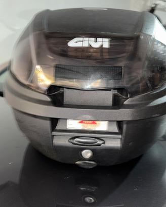 Bauletto Givi originale Monolok Tech pari al nuovo