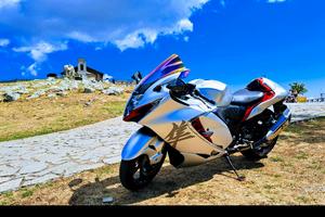 suzuki gsx1300 hayabusa 